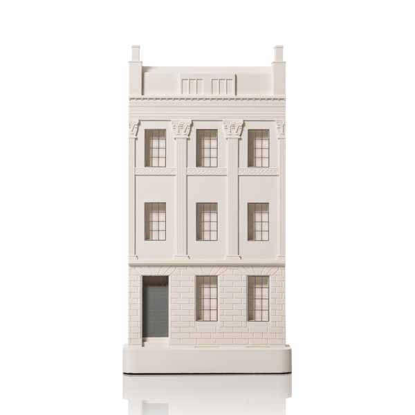 Great Pulteney Street, Bath townhouse. Product Shot Front View. Architectural Sculpture by Chisel & Mouse